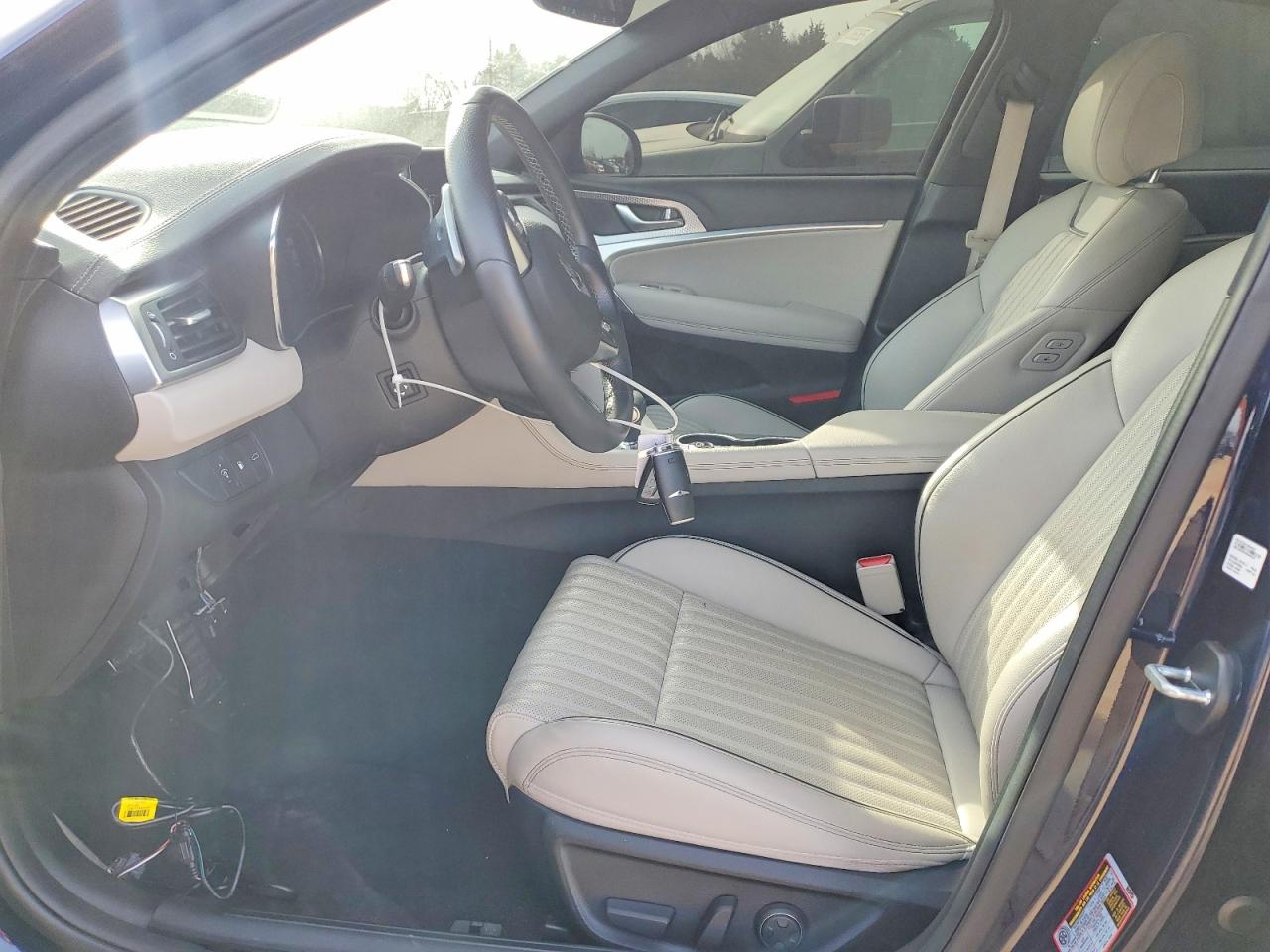 Genesis G70 Base Base