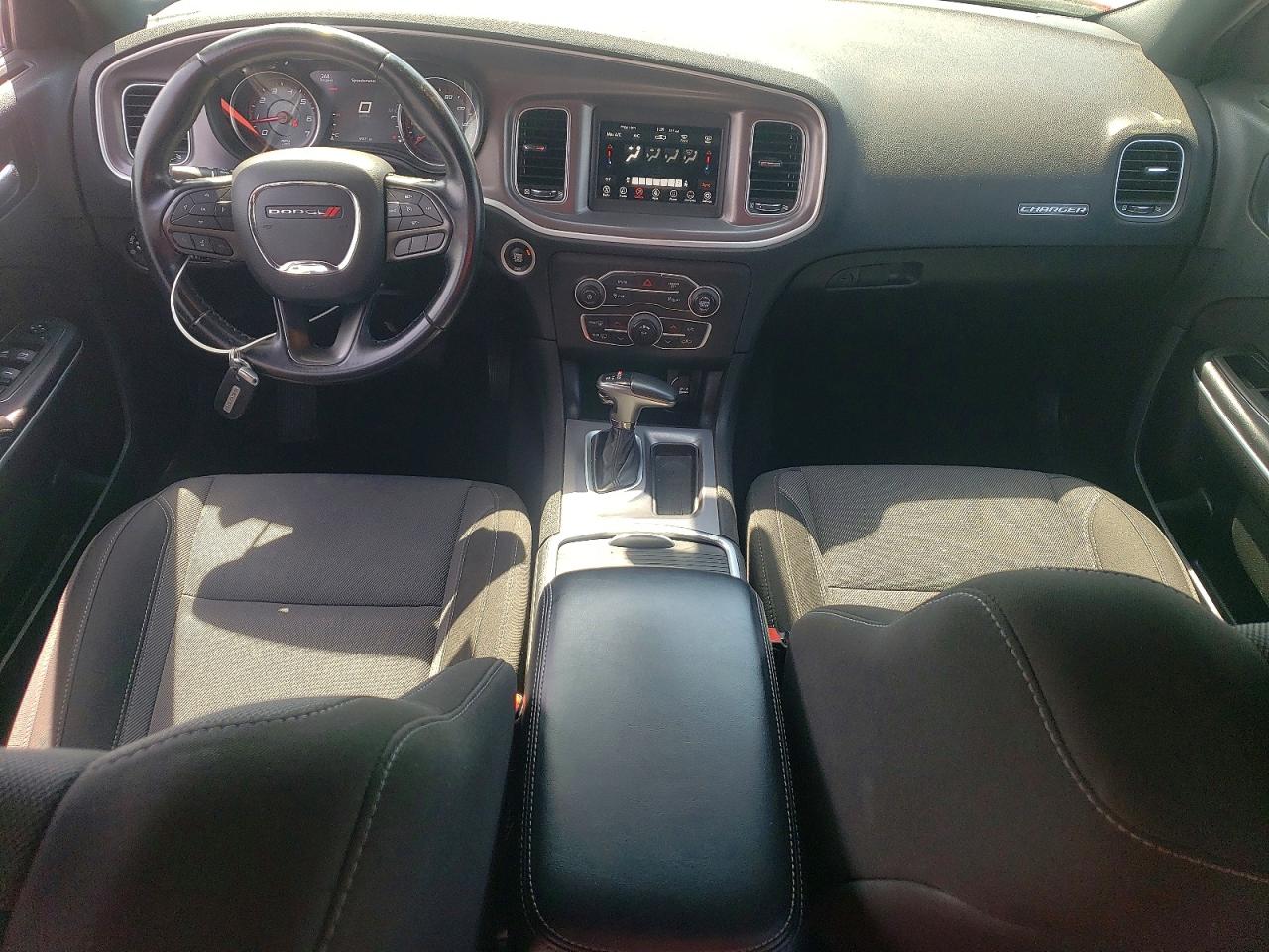 Dodge Charger Sxt