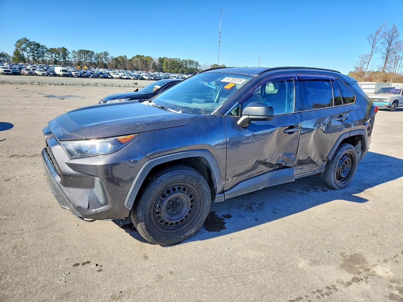 Salvage Toyota RAV4 Image