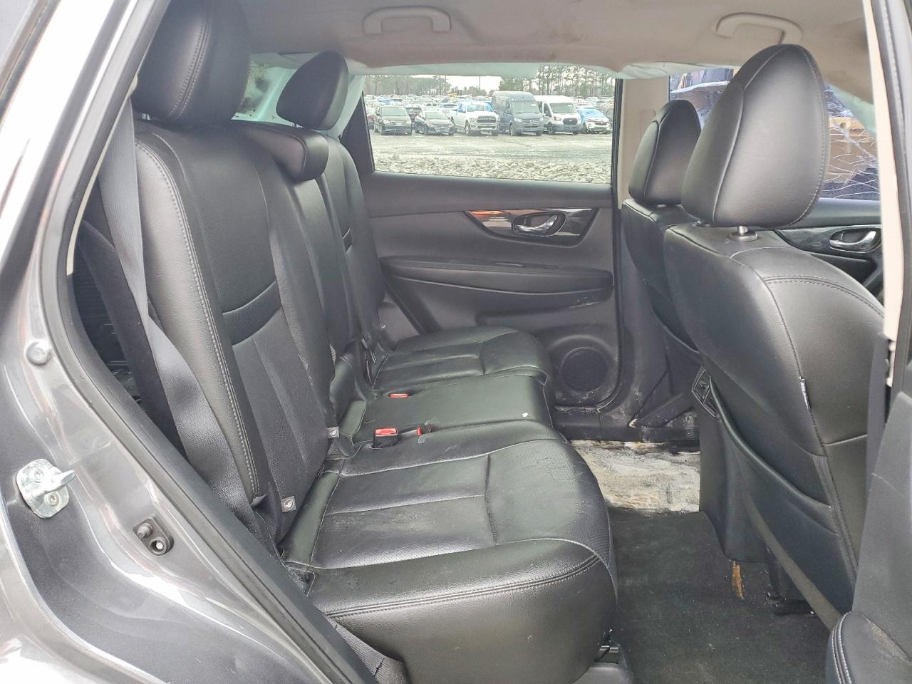 Nissan Rogue S