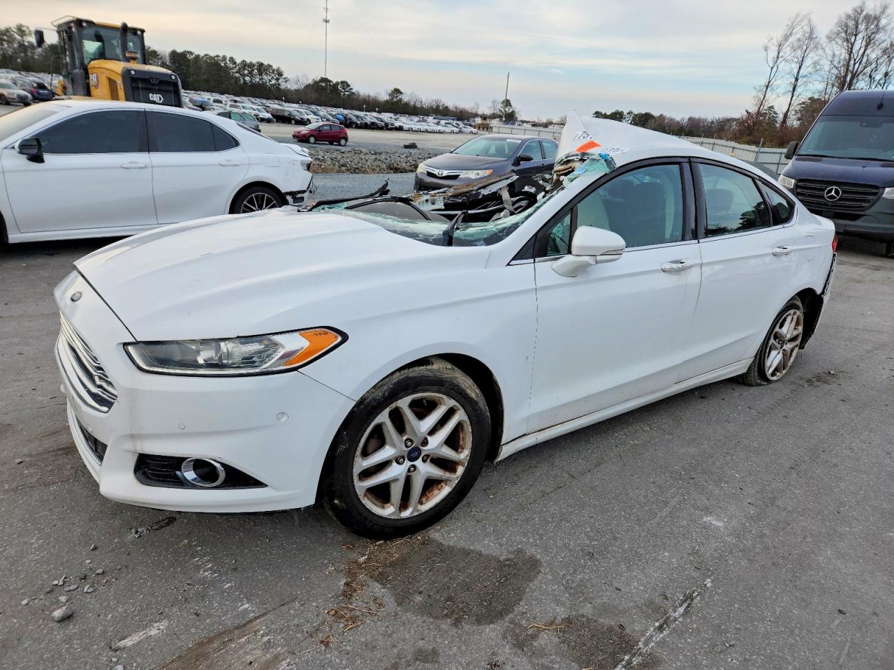 Salvage Ford Fusion Image