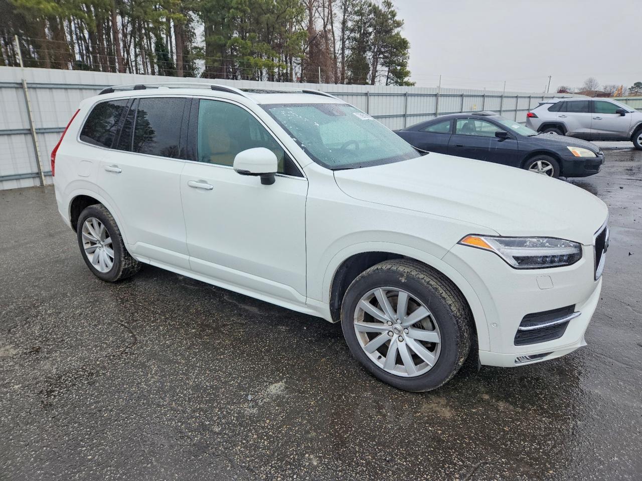 Volvo XC90 T6 Momentum