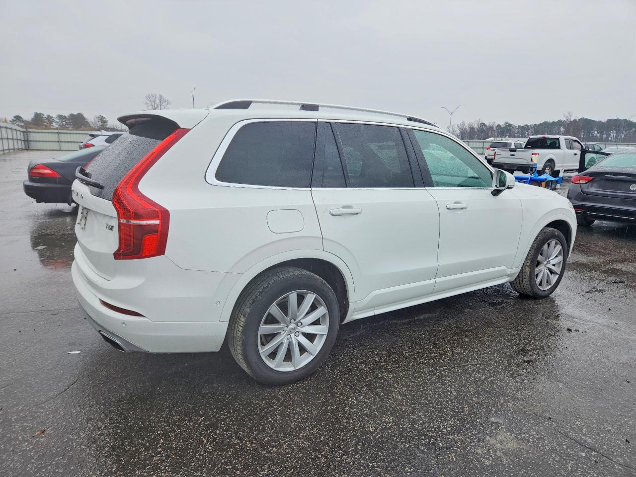 Volvo XC90 T6 Momentum