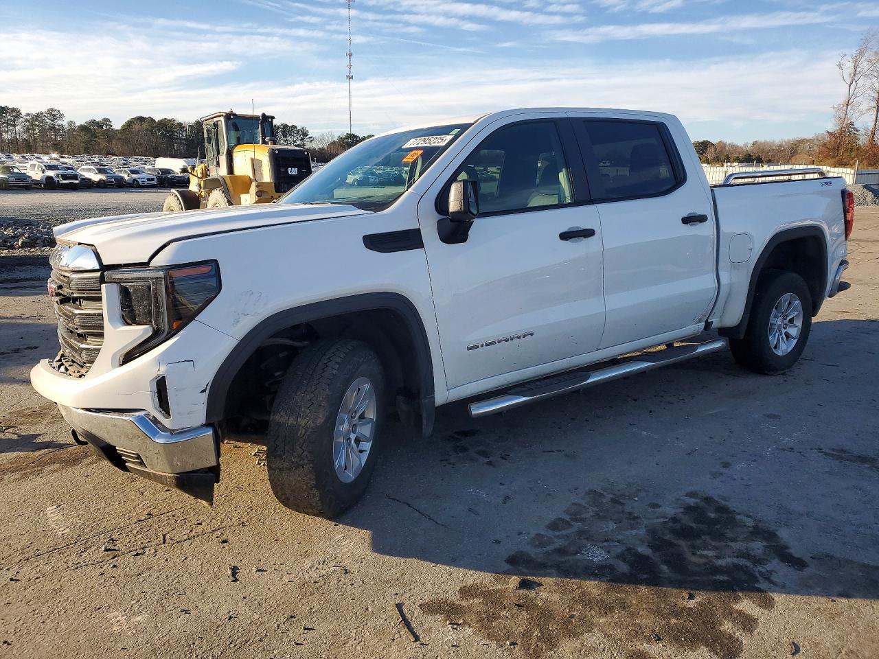 Salvage GMC Sierra Image