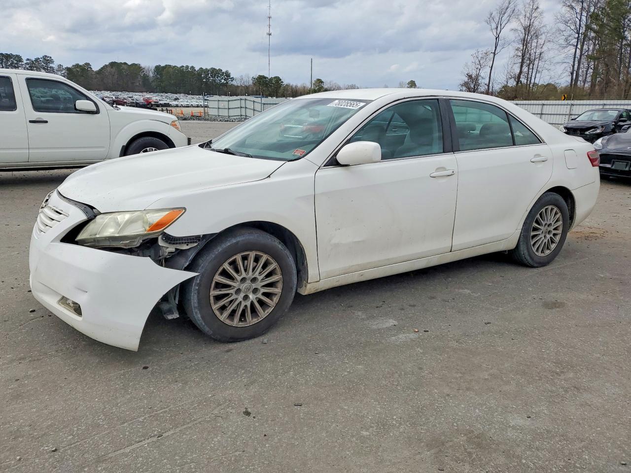 Salvage Toyota Camry Image