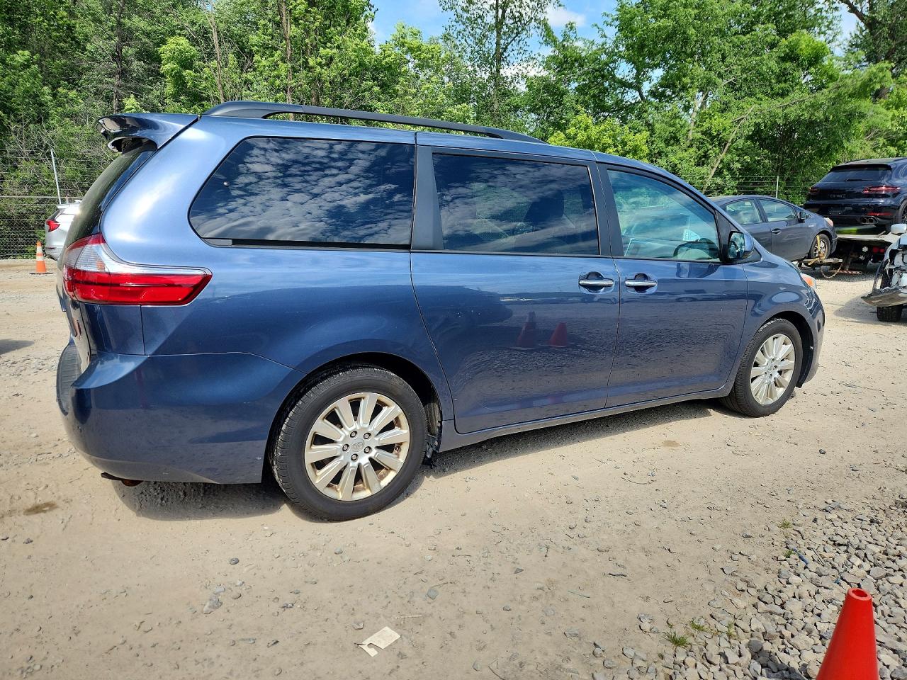 Toyota Sienna Xle Premium 7-passenger