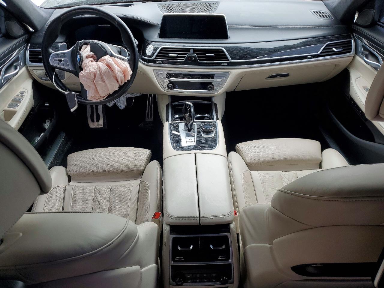 BMW 7 Series Xi