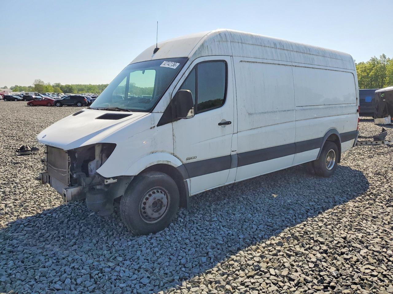 Salvage Mercedes-Benz Sprinter Image