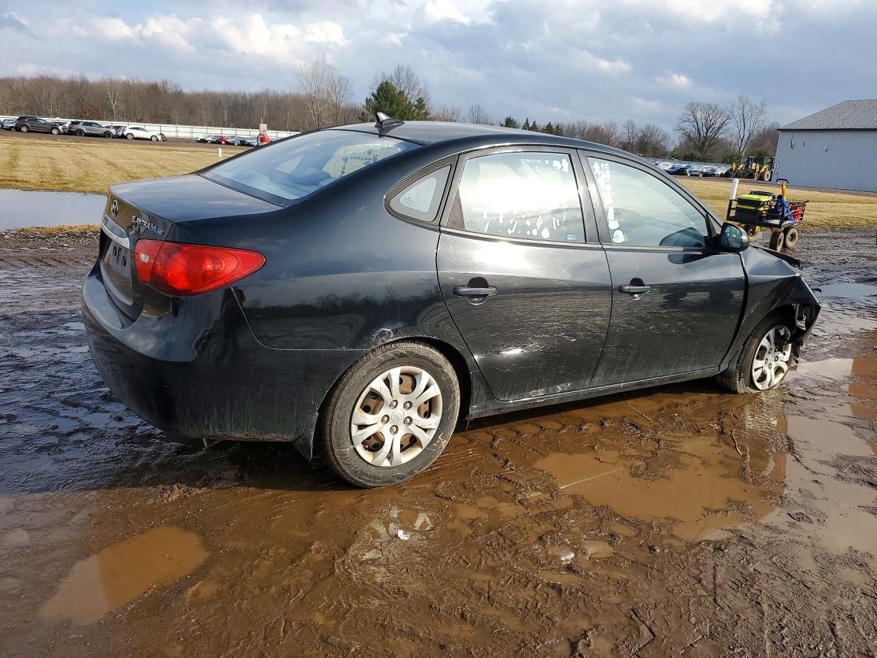 Hyundai ELANTRA Blue