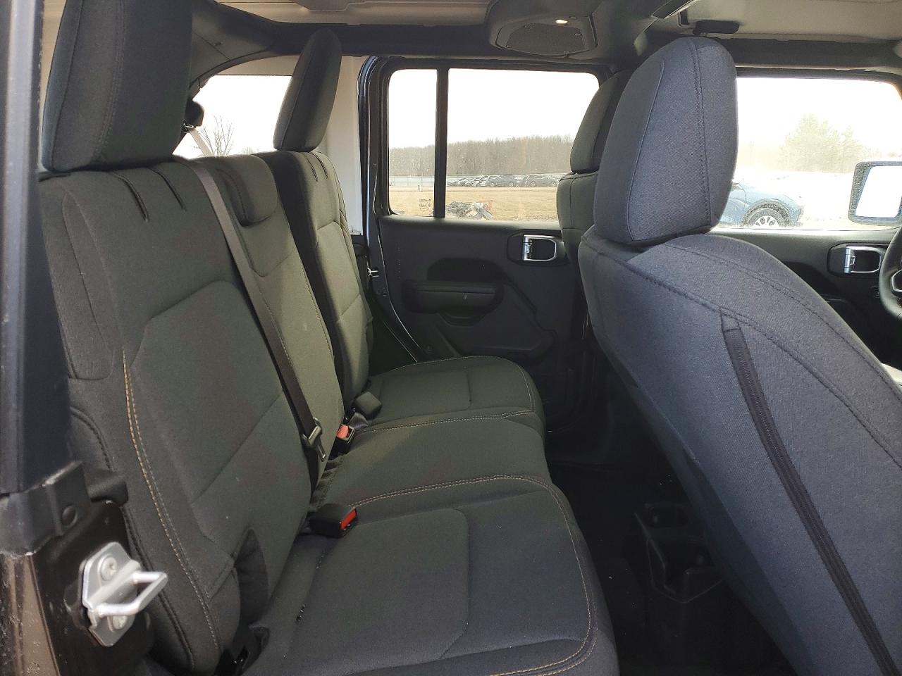 Jeep Wrangler Sport