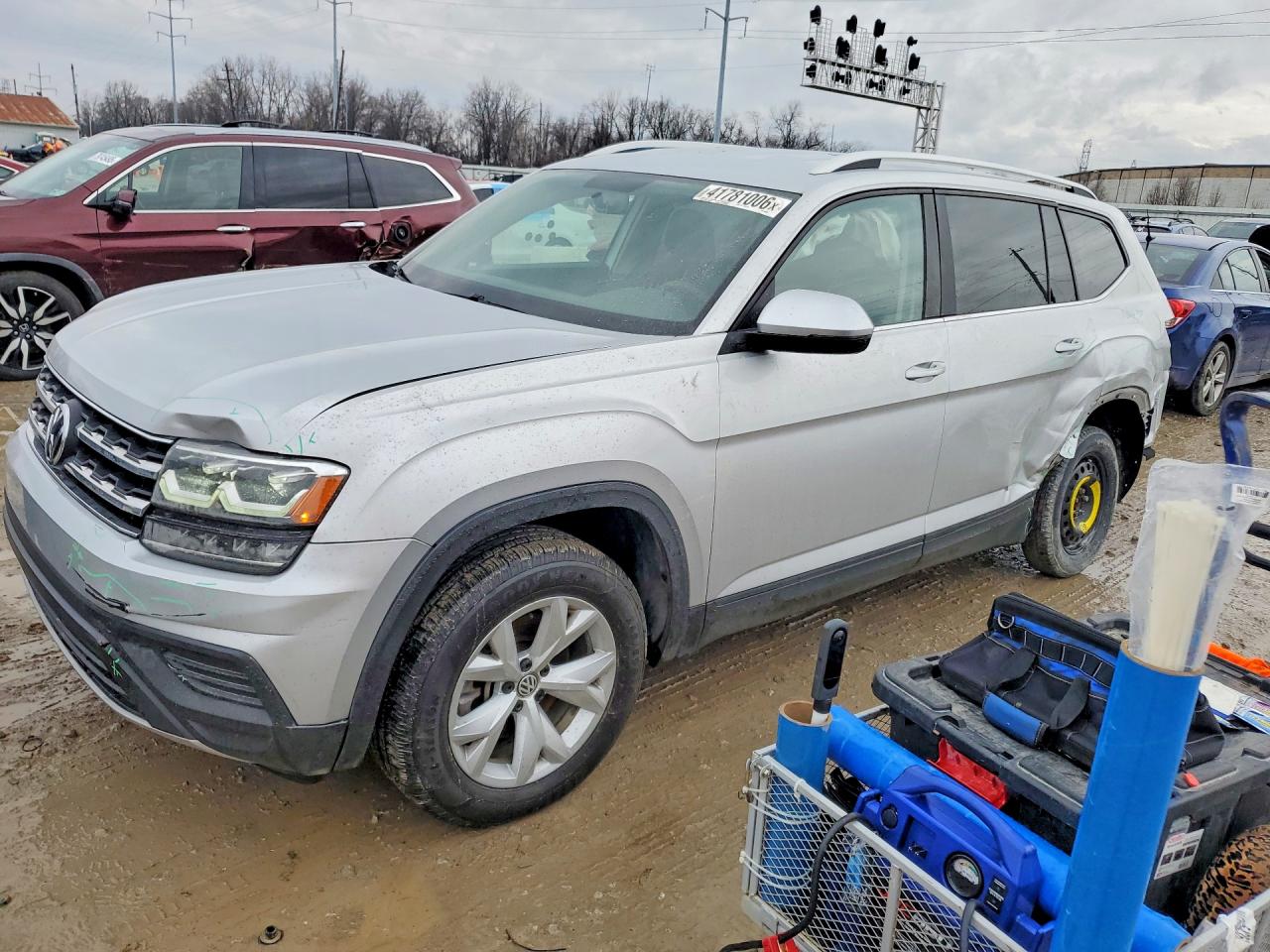 Salvage Volkswagen Atlas Image