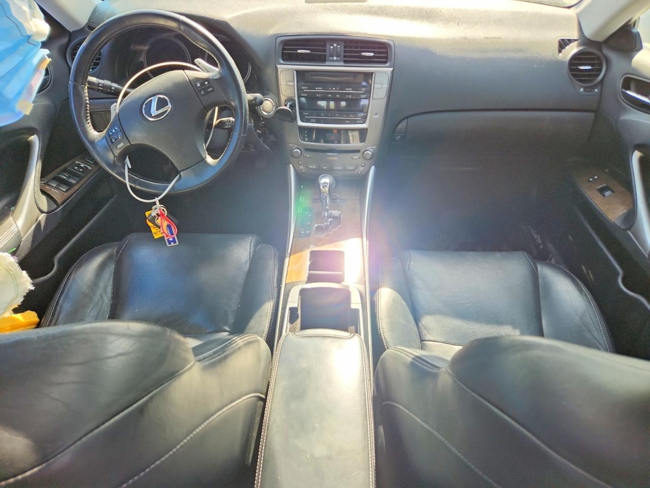 Lexus Is Base