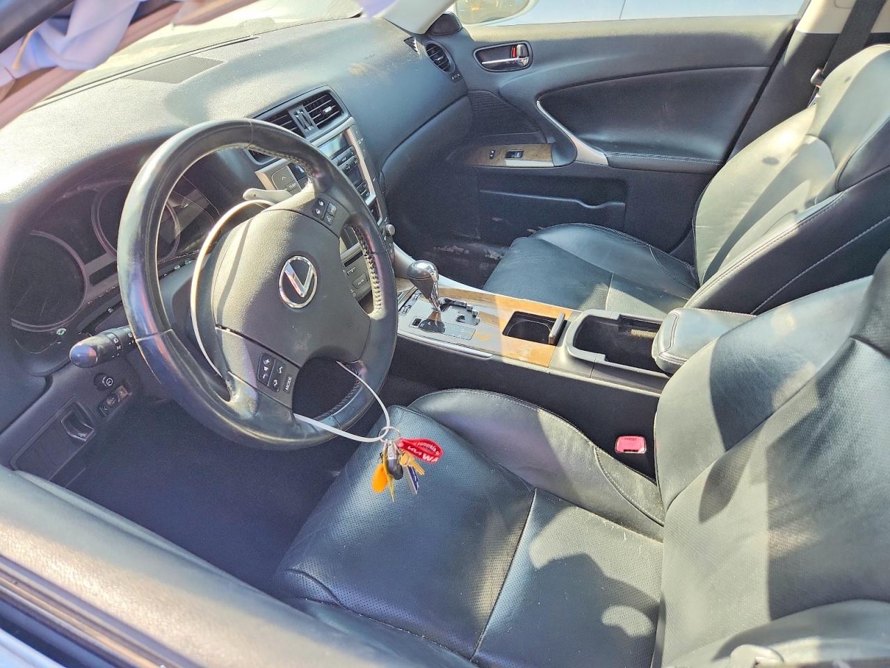 Lexus Is Base