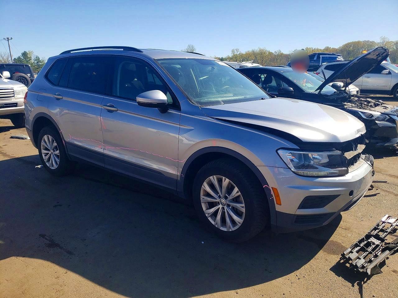 Volkswagen Tiguan S