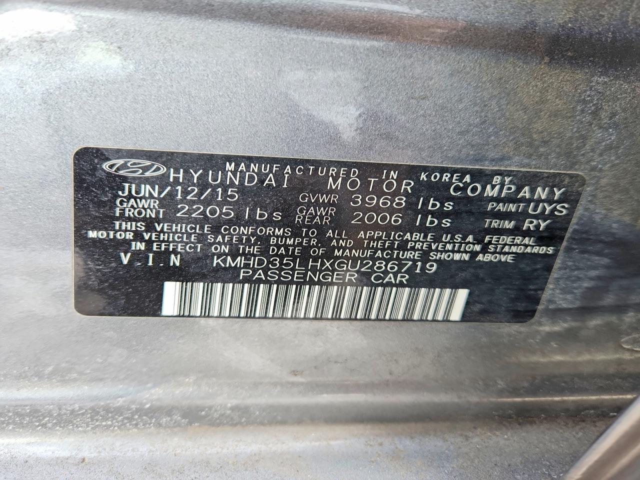 Hyundai ELANTRA