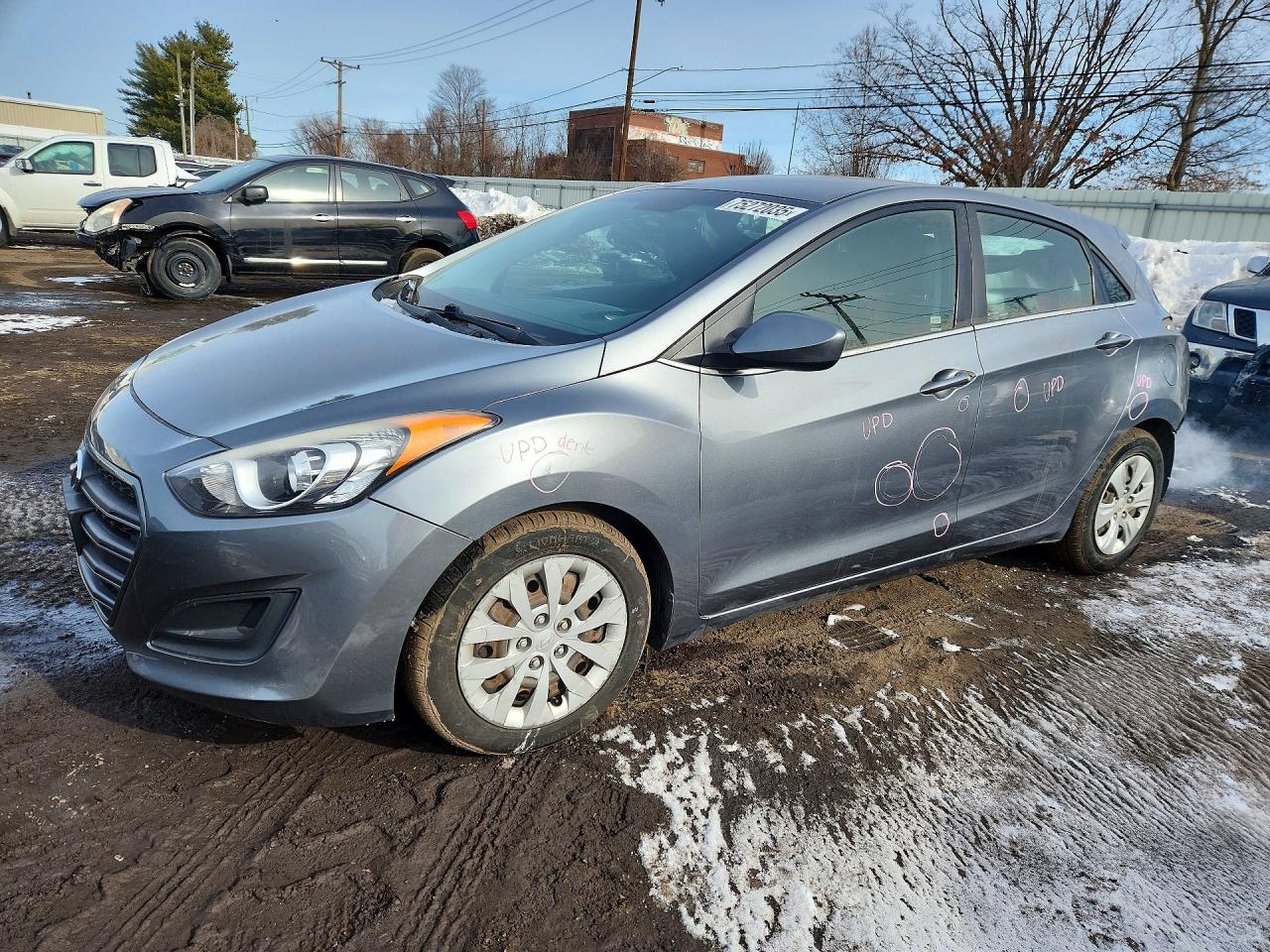 Salvage Hyundai ELANTRA Image