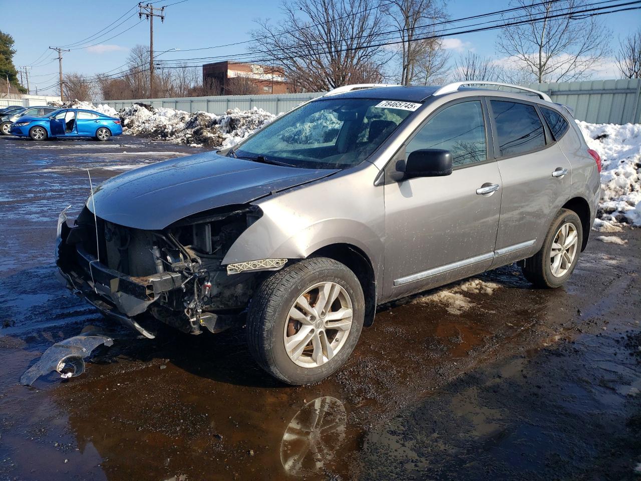 Salvage Nissan Rogue Image
