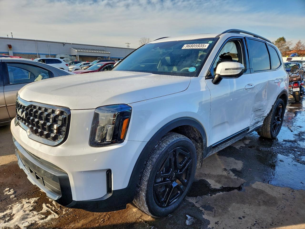 Salvage Kia Telluride Image