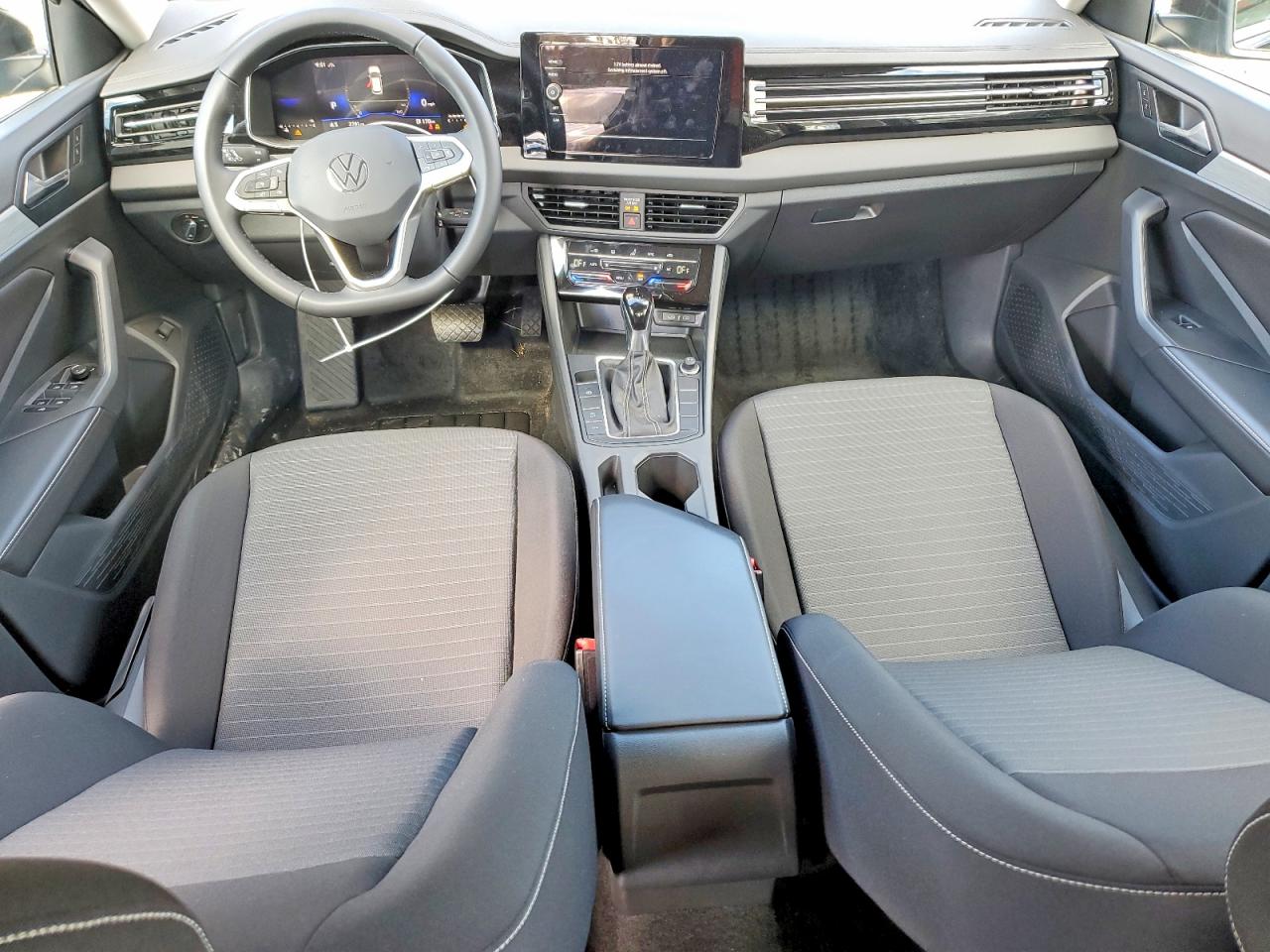 Volkswagen Jetta S