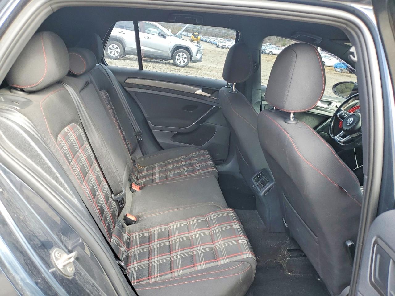 Volkswagen GTI S