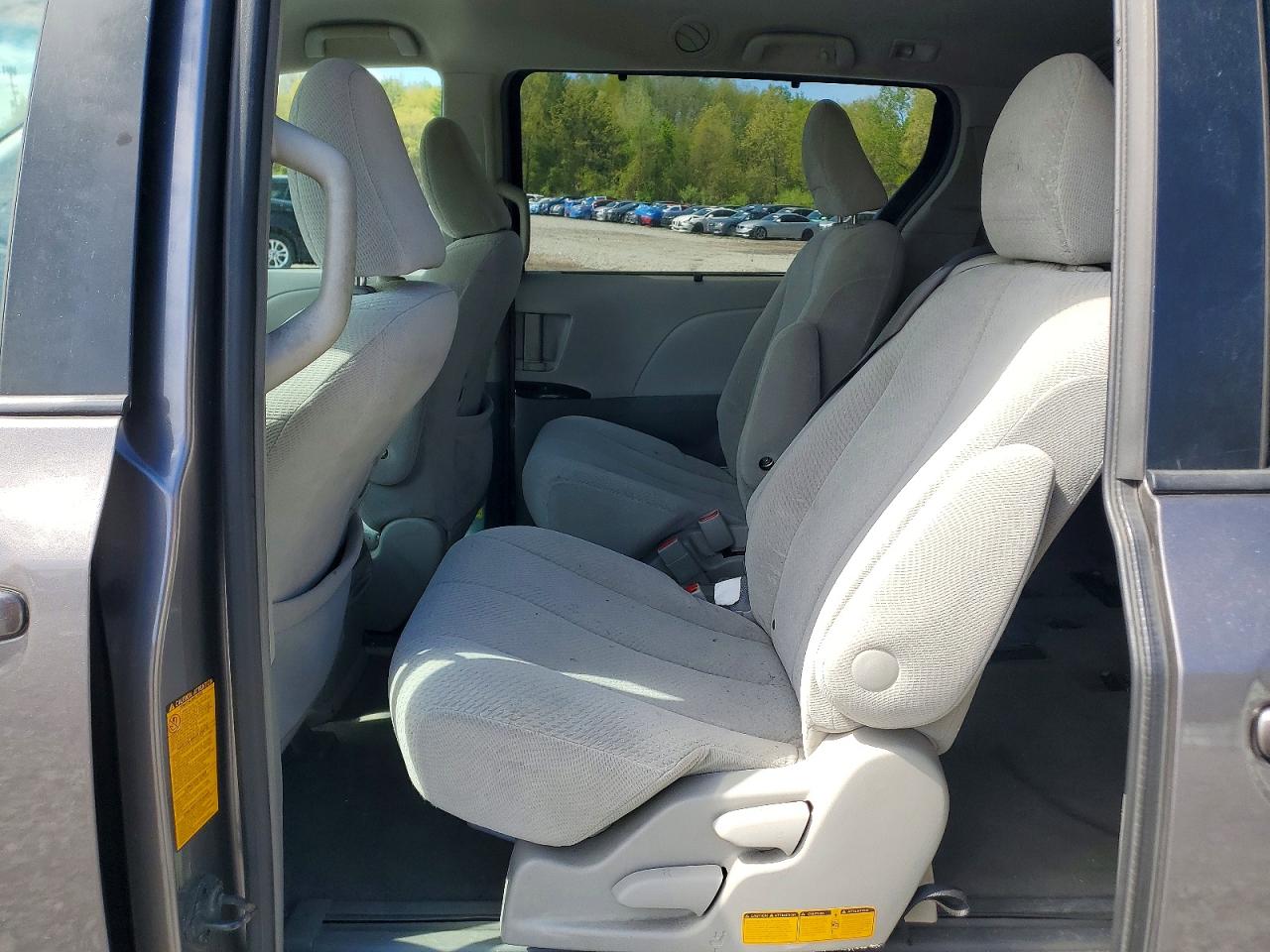 Toyota Sienna Le