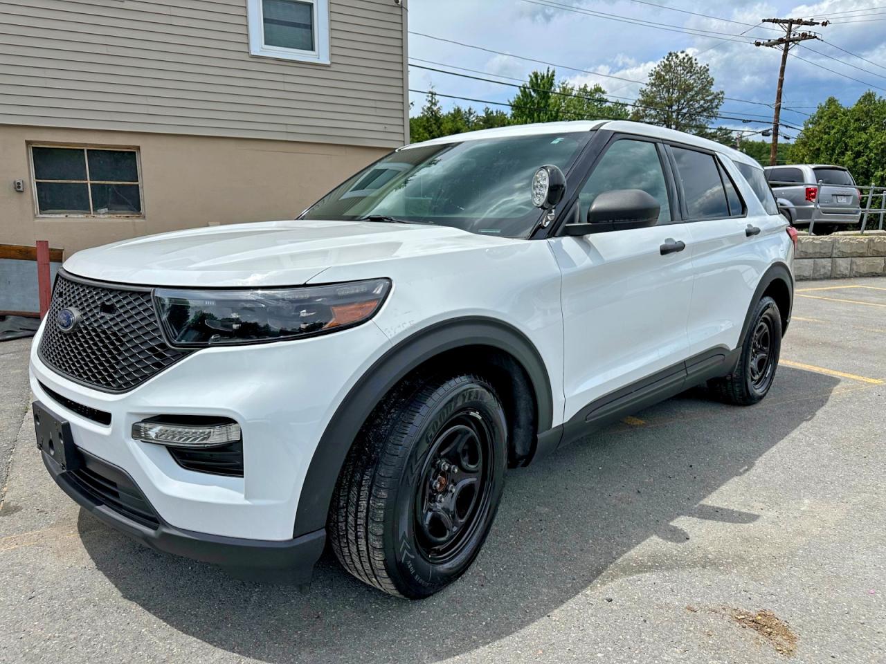 Salvage Ford Explorer Image