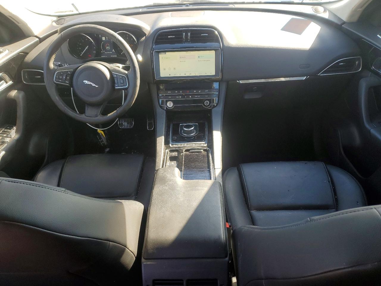 Jaguar F-PACE Premium