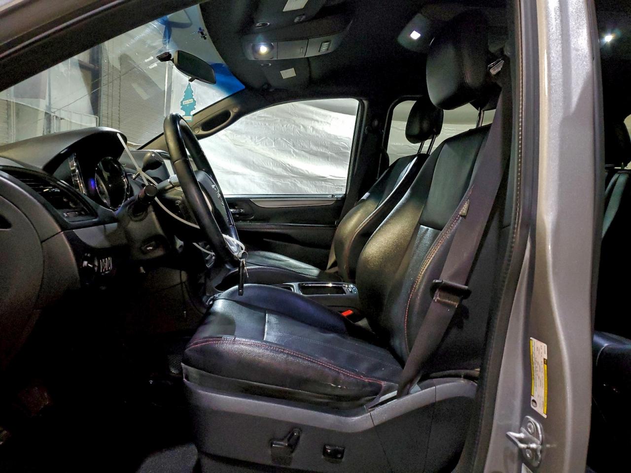 Dodge Caravan