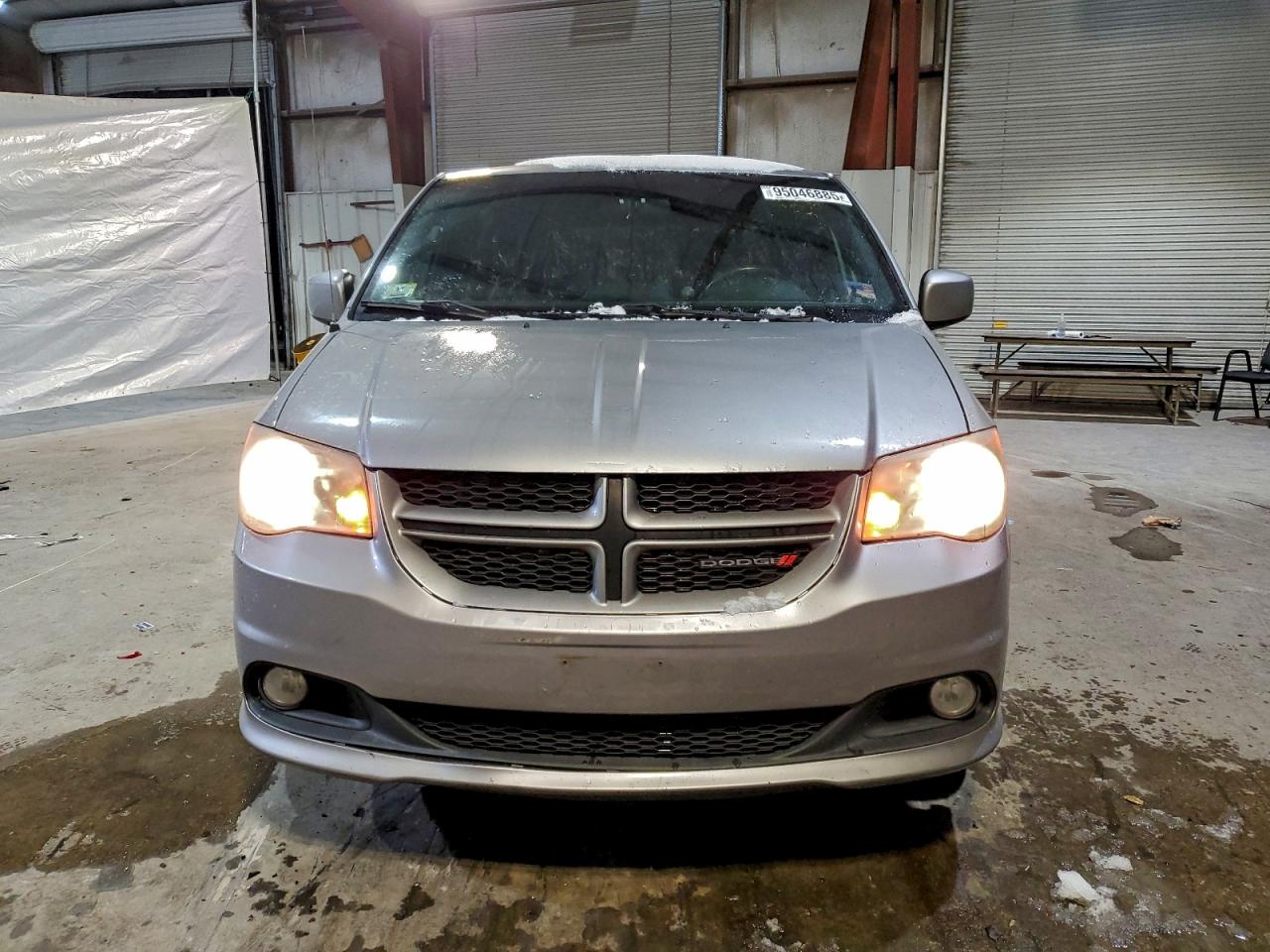 Dodge Caravan