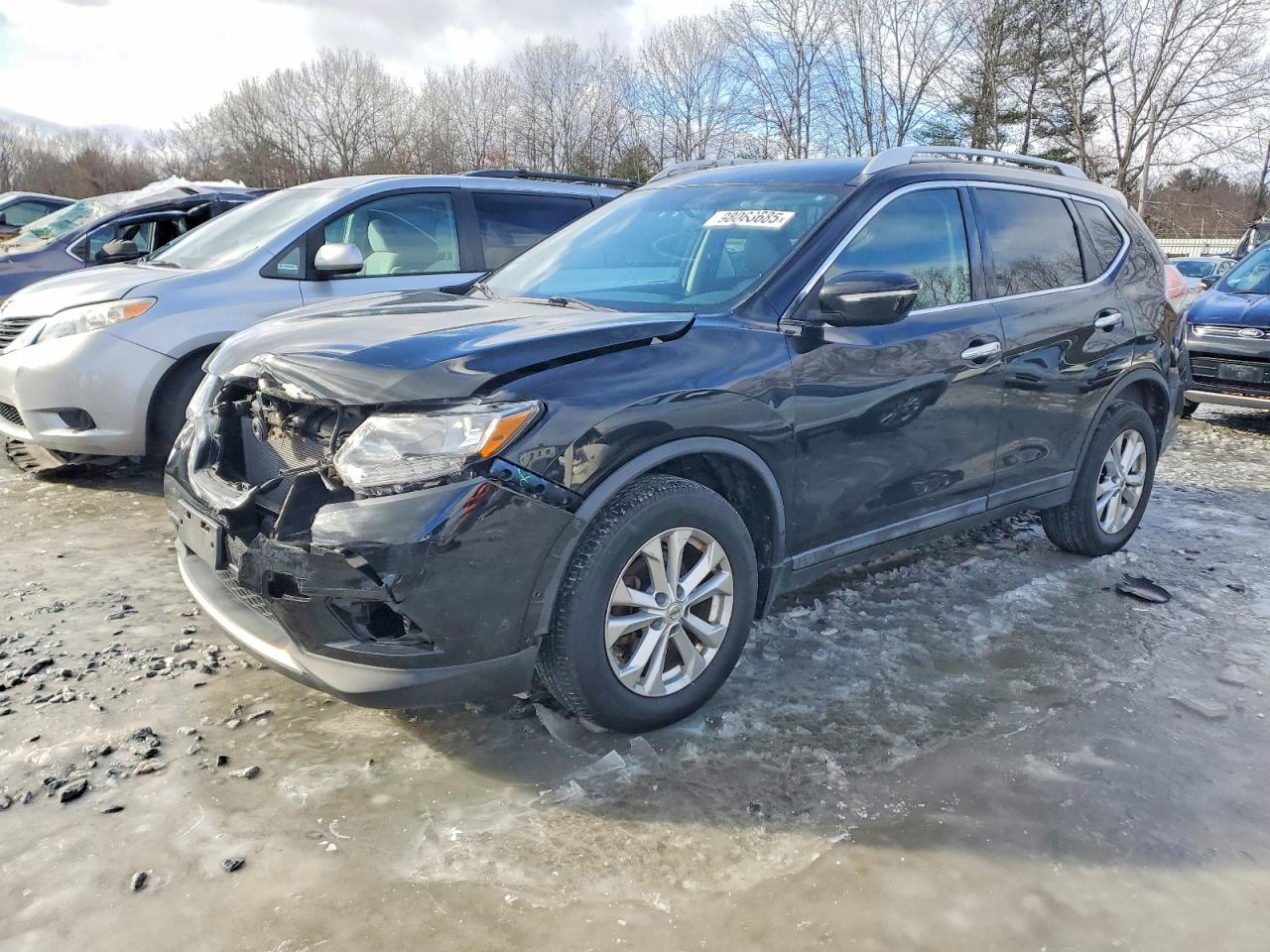Salvage Nissan Rogue Image