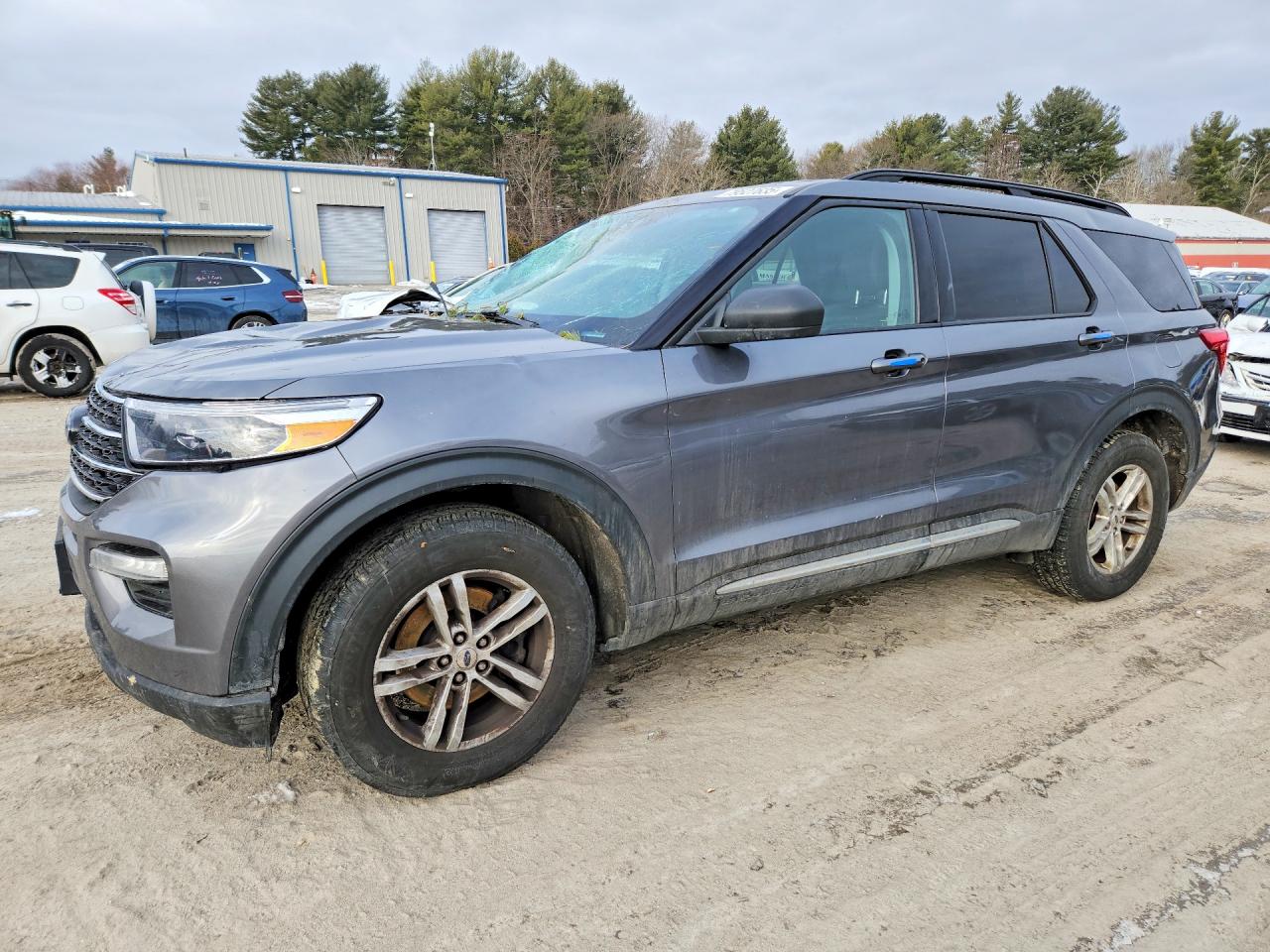 Salvage Ford Explorer Image