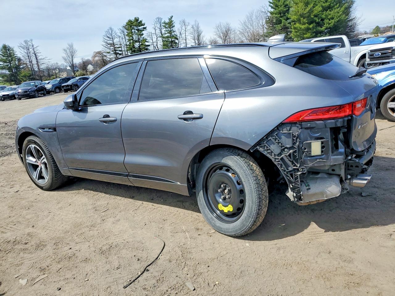 Jaguar F-PACE R - Sport