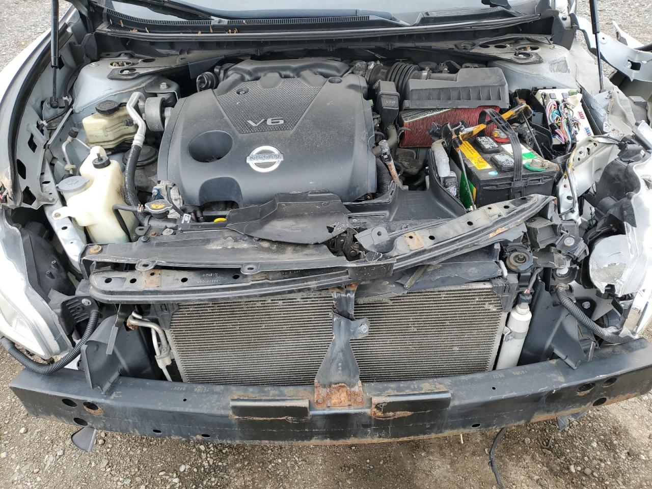 Nissan Maxima S