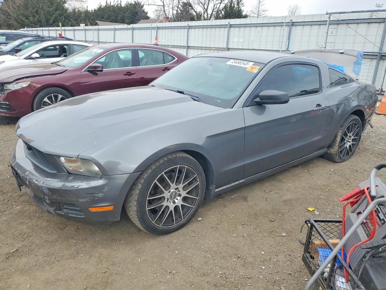 Salvage Ford Mustang Image