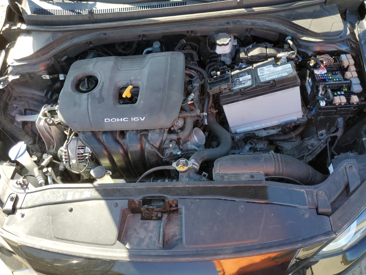 Hyundai ELANTRA Sel