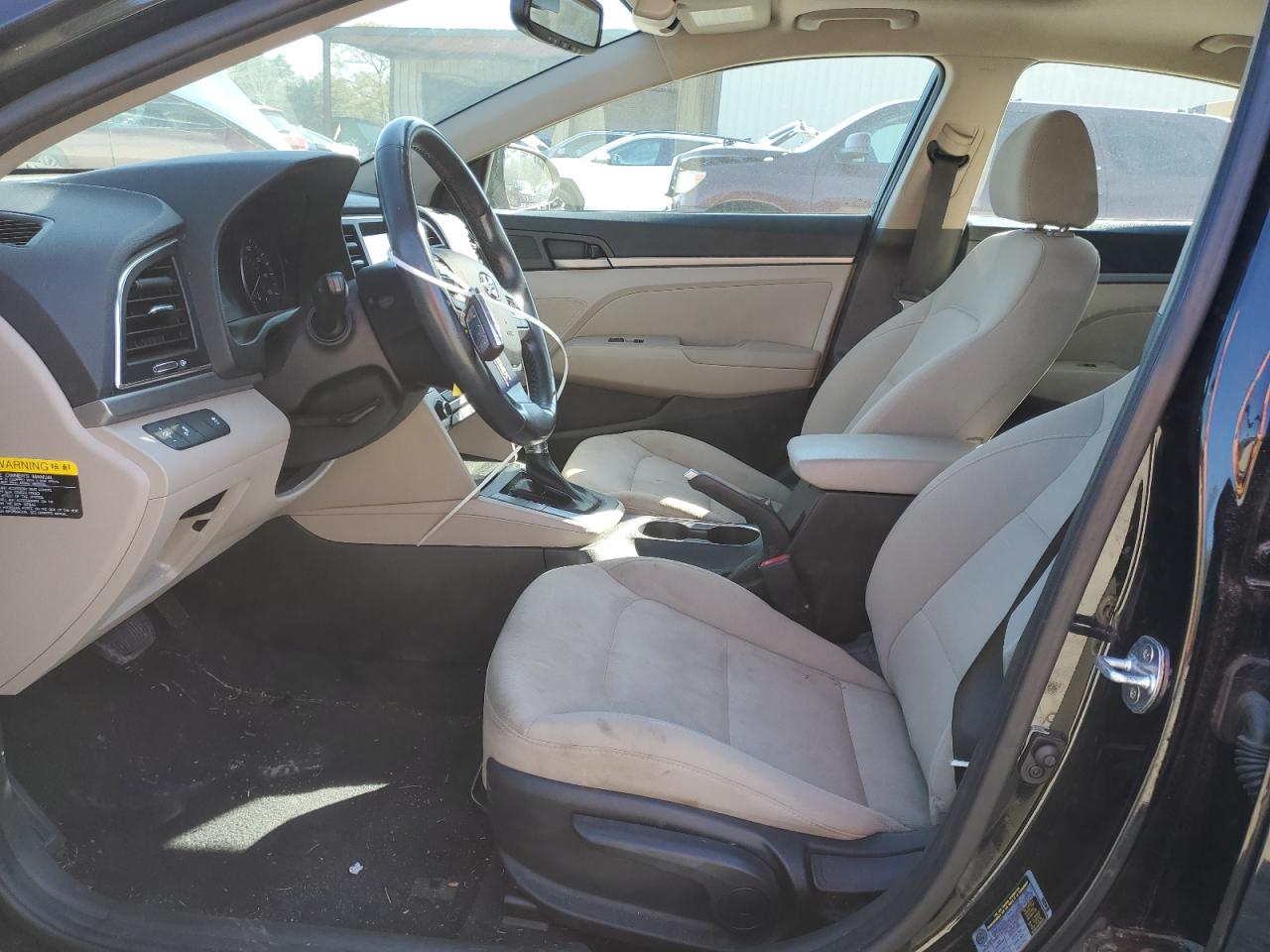 Hyundai ELANTRA Sel
