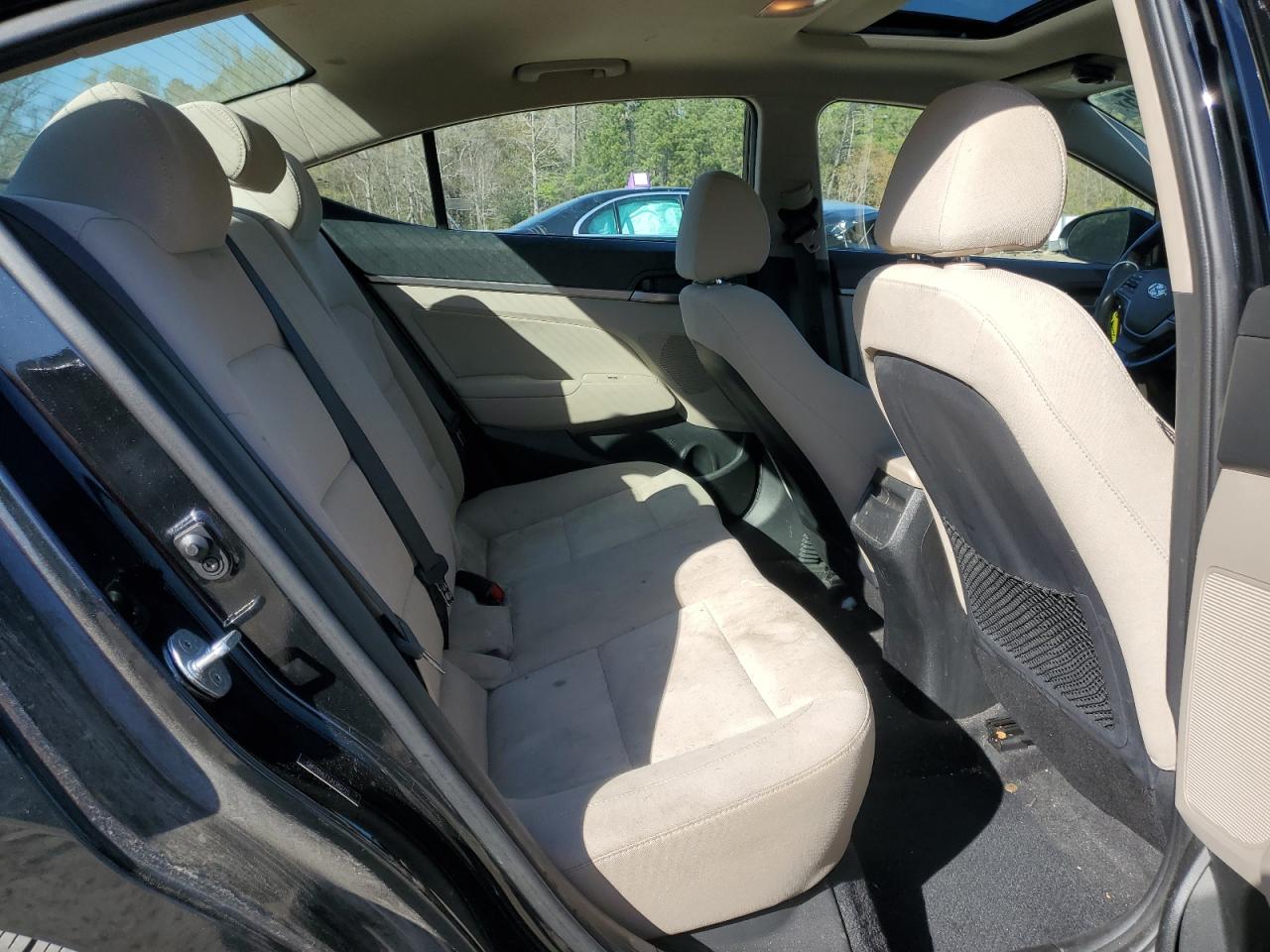 Hyundai ELANTRA Sel