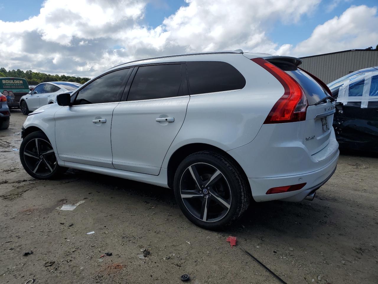 Volvo XC60 T6 R-design