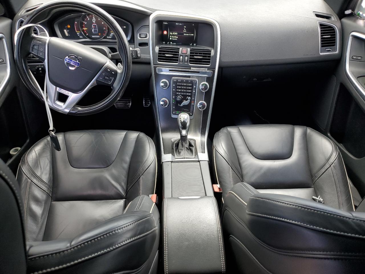 Volvo XC60 T6 R-design