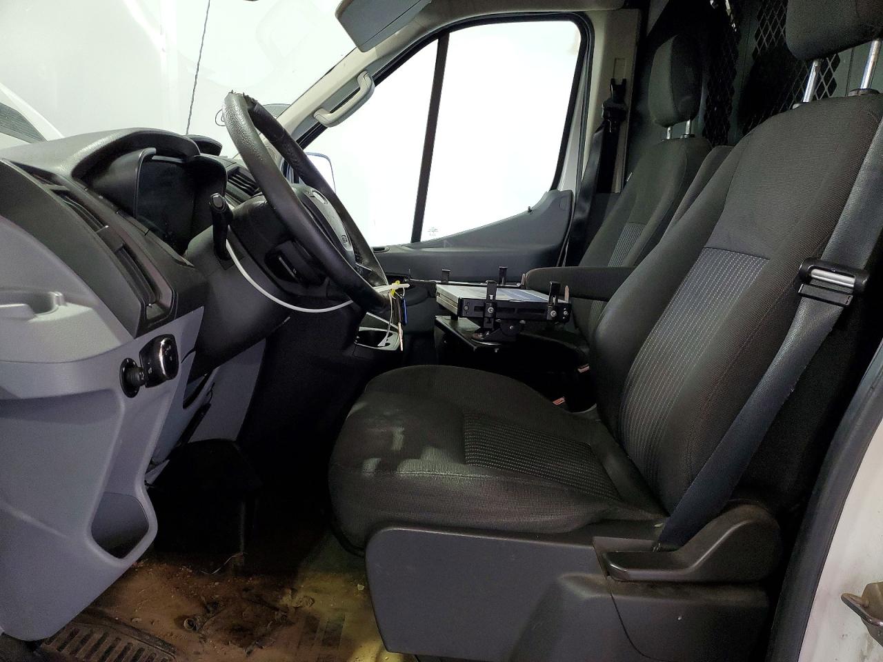 Ford Transit T-150