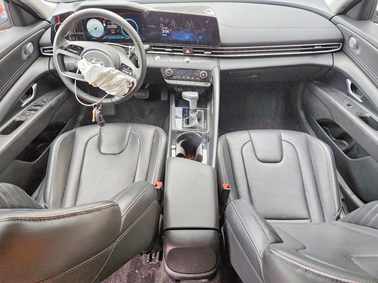 Hyundai ELANTRA Limited