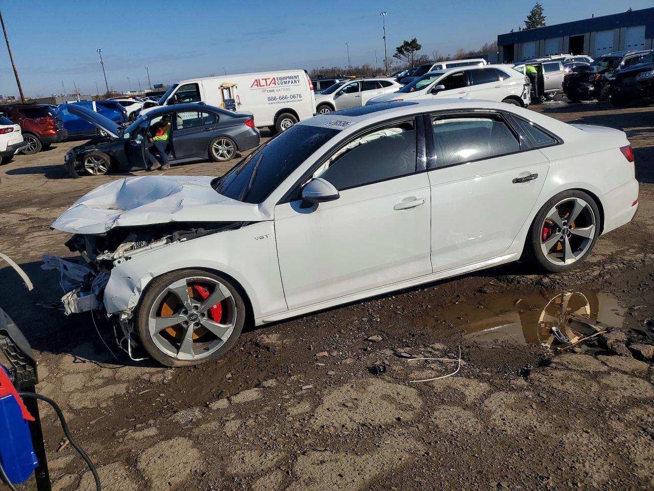 Salvage Audi S4 Image