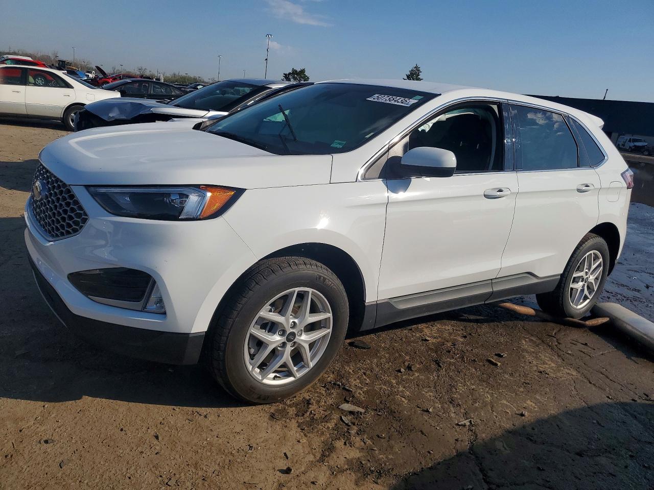 Salvage Ford Edge Image