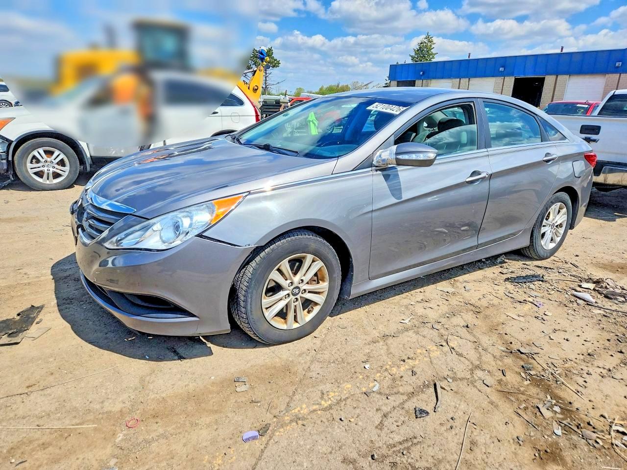 Salvage Hyundai SONATA Image