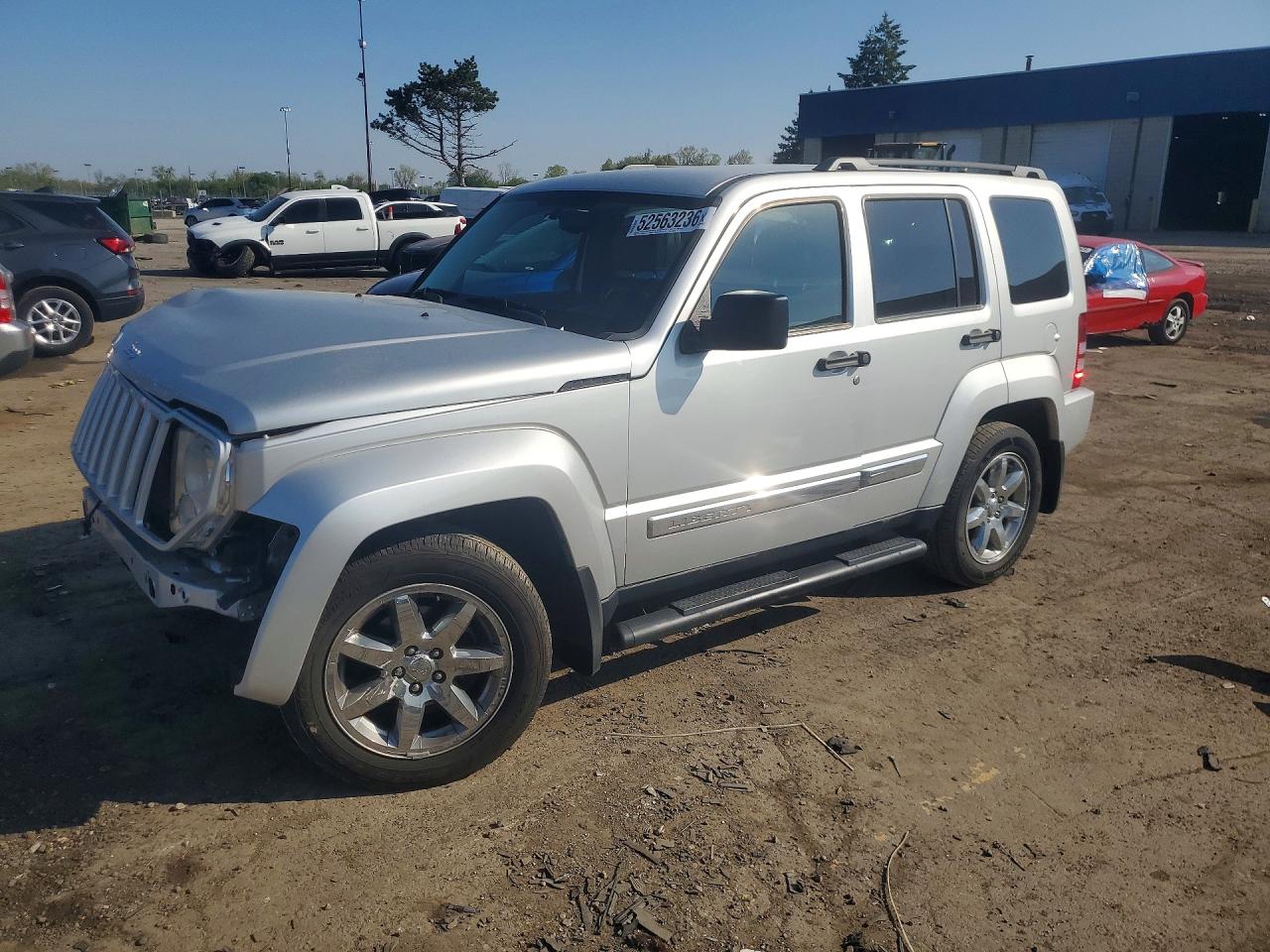 Salvage Jeep Liberty Image
