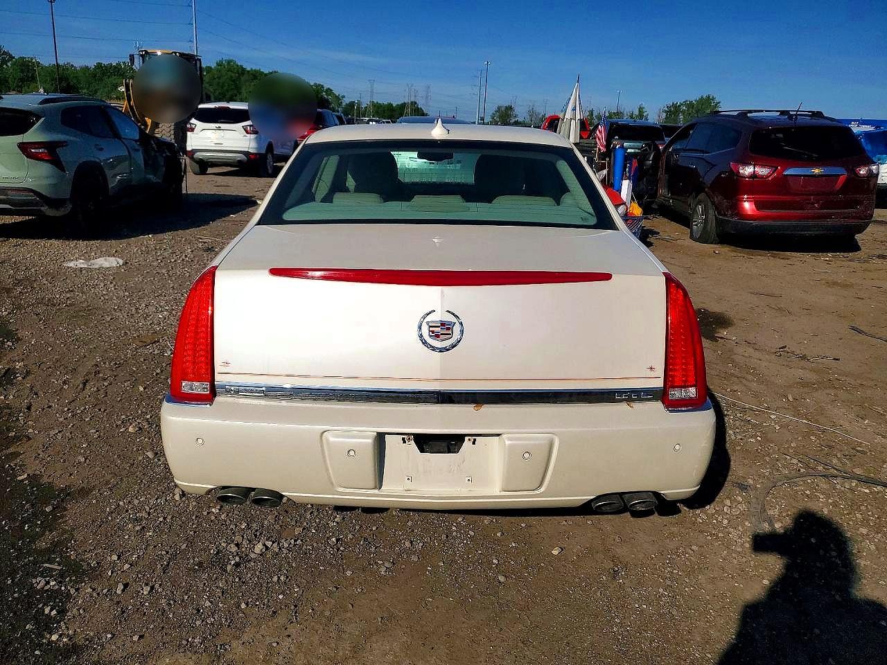 Cadillac DTS