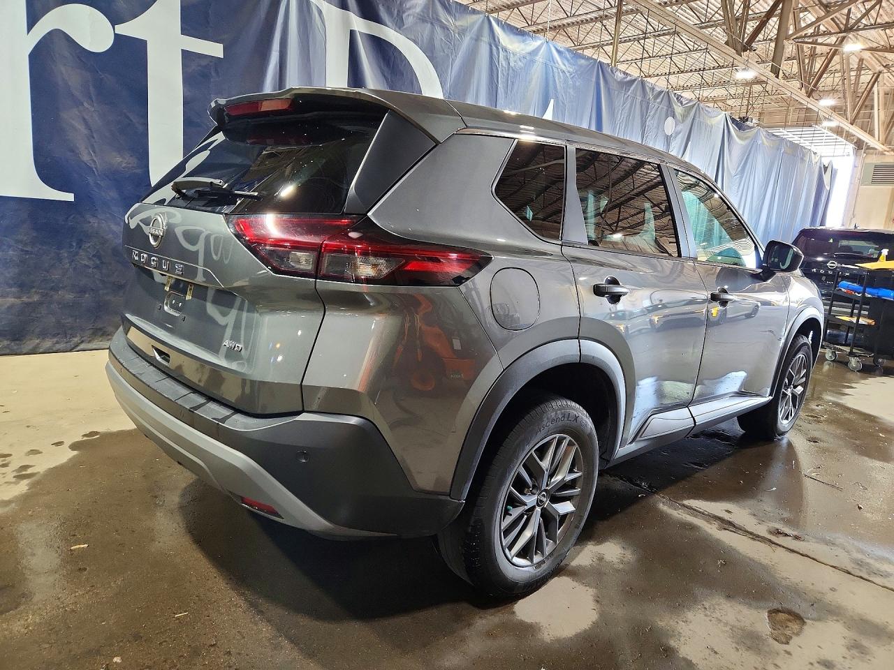 Nissan Rogue S