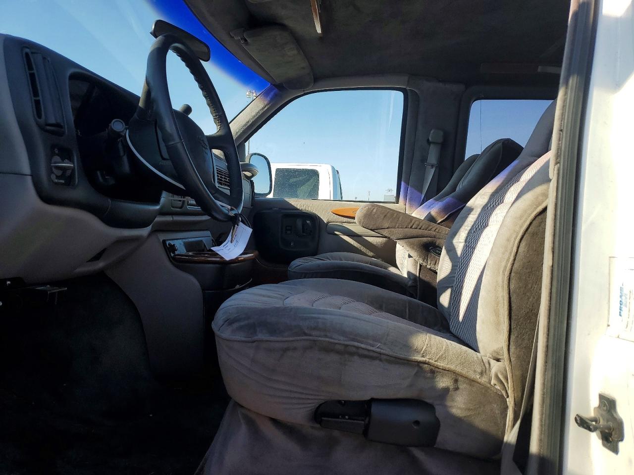 Chevrolet Express Ls