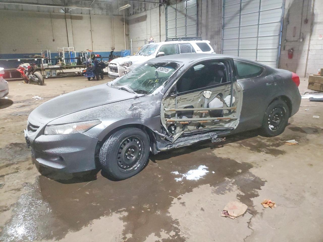 Salvage Honda Accord Image