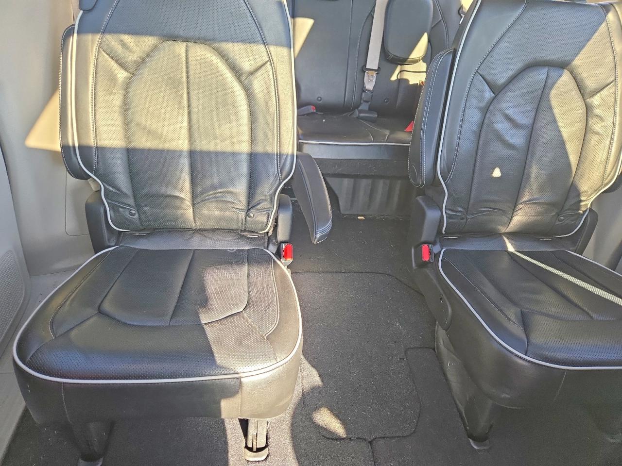 Chrysler Pacifica Limited